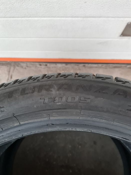Летни гуми 2 броя BRIDGESTONE Turanza  T005 245 40 R19 дот 2824