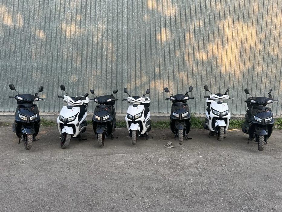 Хронения Скутер Мопед на зиму