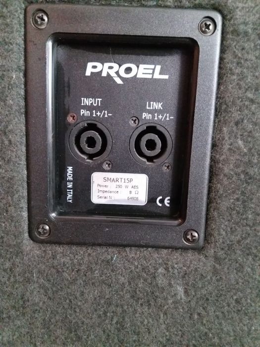 Vând set boxe Proel