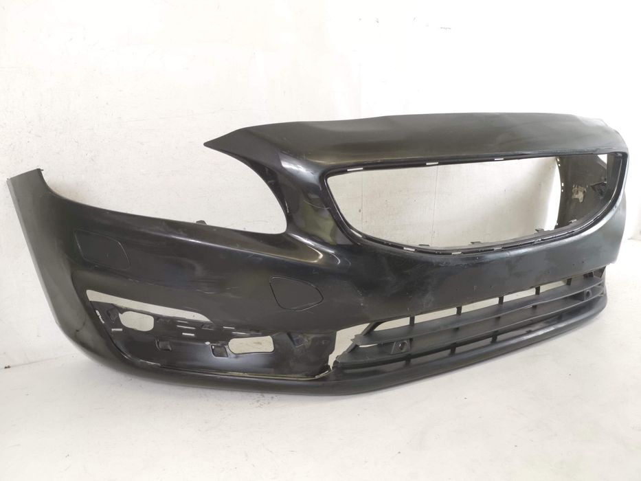 Предна броня с долна решетка Волво С60 2 [фейслифт] В60 Оригинална В д