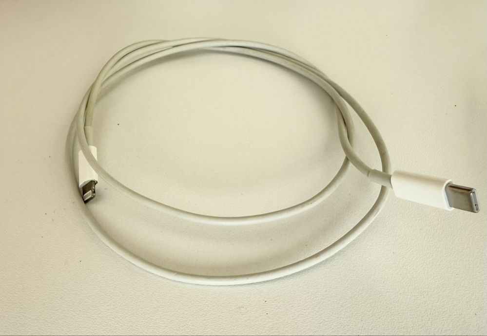 Кабели за зареждане на iPhone usb C към Lighting Port