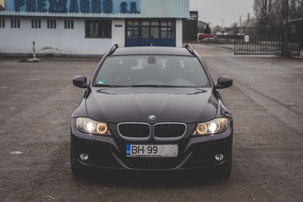 BMW 318D E91 facelift