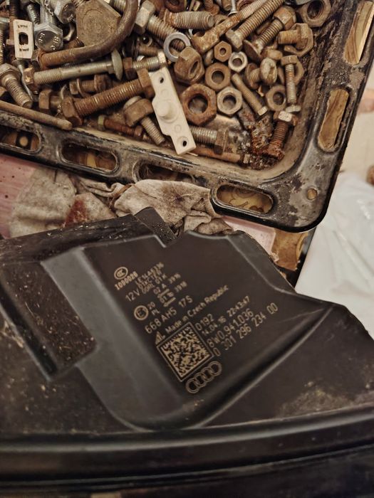 Far dreapta Audi A4 8W B9 Matrix  cod 8W0941036