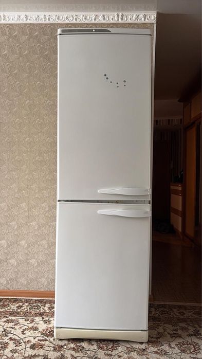 Холодильник бу, самовывоз , рабочий, стал намораживать сильно.