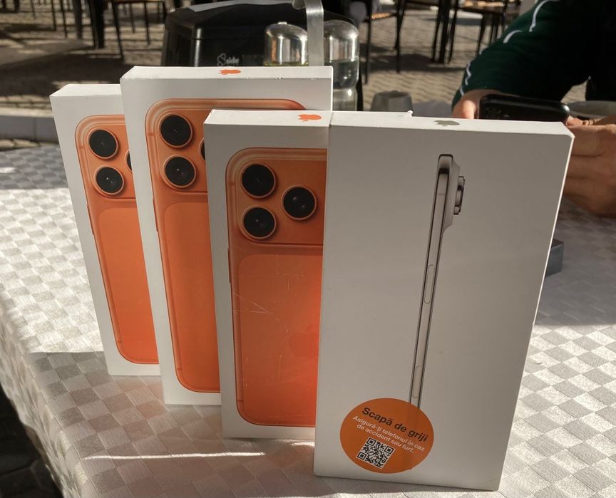 Iphone 17 pro 256 Cosmic Orange