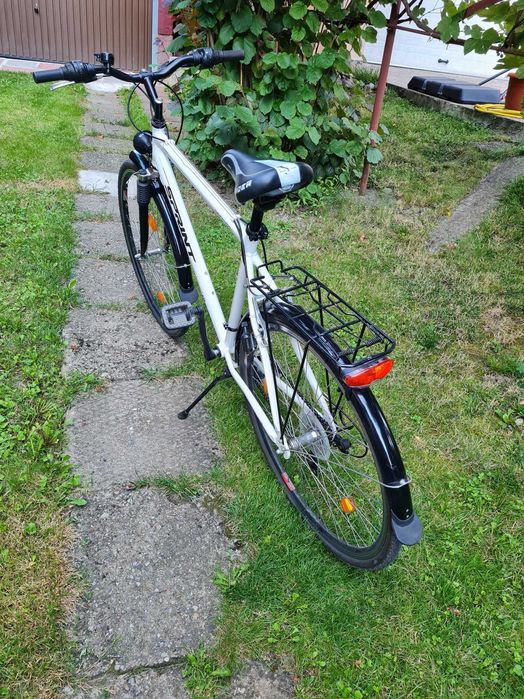Bicicleta super echipata