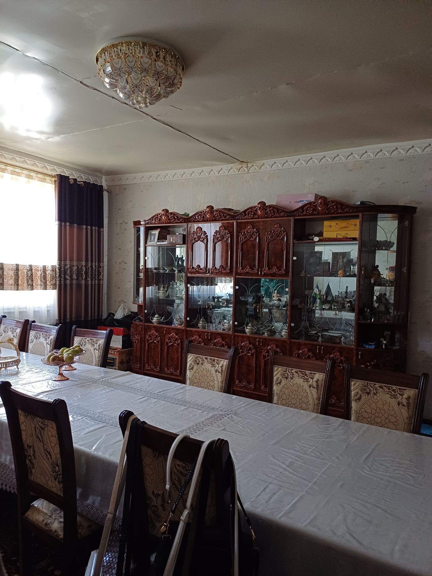 Центрда жер жай сатылады
