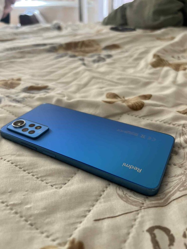 Продавам Redmi Note 12 Pro