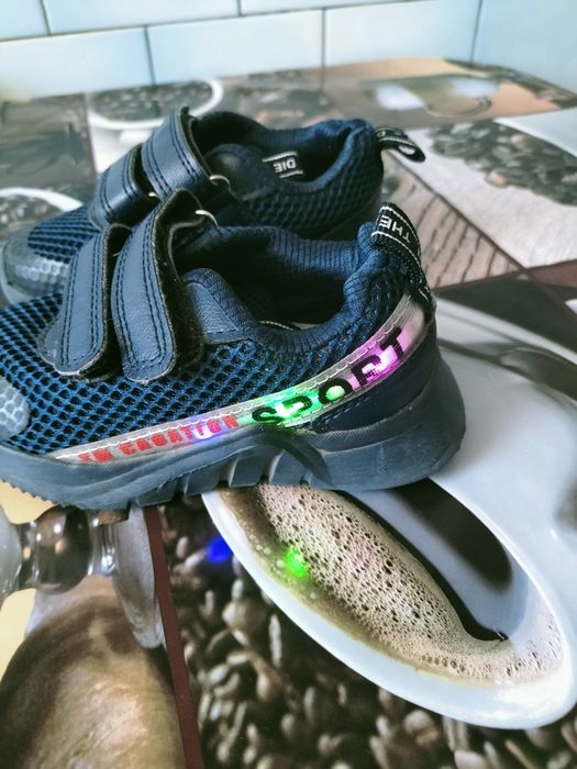 Adidași cu luminițe bebe/ copii