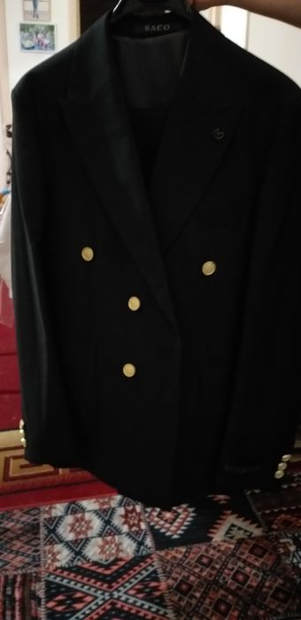 Мужской  костюм новый