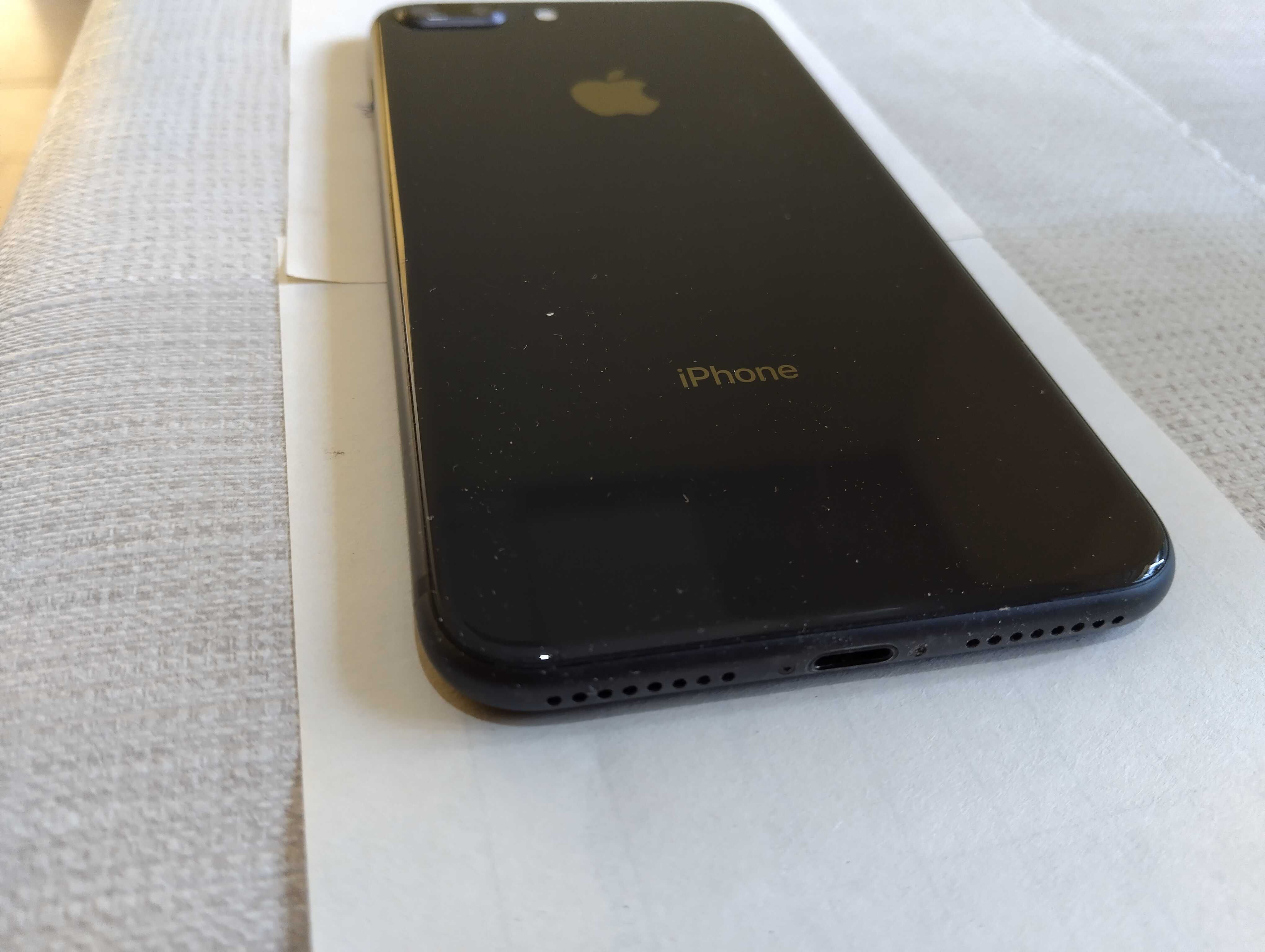 Iphone 8plus ,64 памет