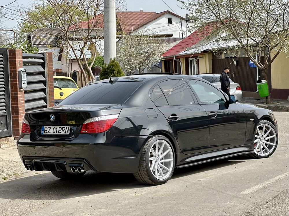 Vând bmw e60 530d