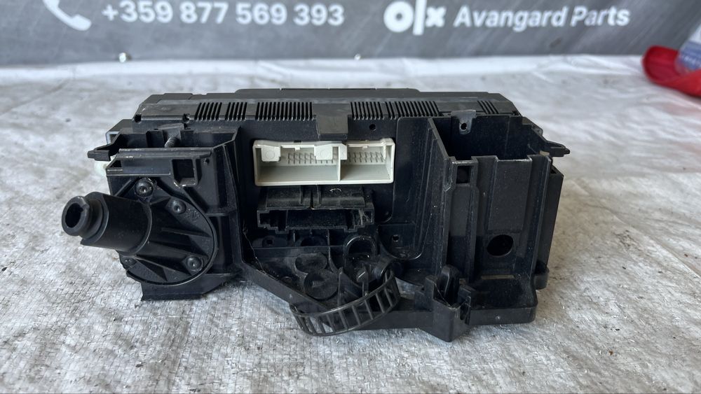Панел климатик VW Golf 5