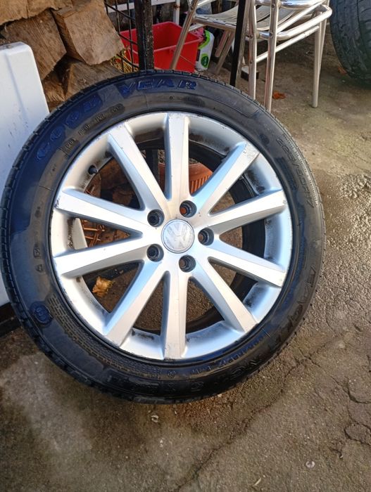 Vând sau schimb janta vw 17