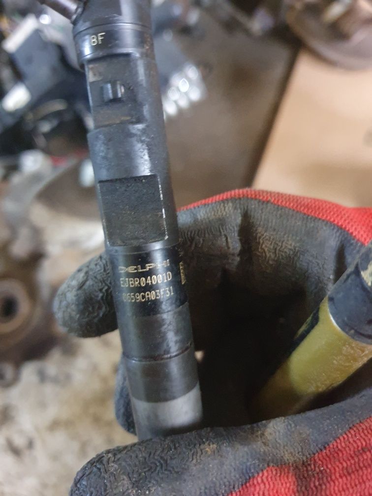 Injectoare / pompa injectie renault clio megane dacia logan 1.5 dci
