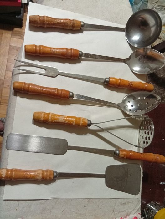 Кухонные принадлежности.