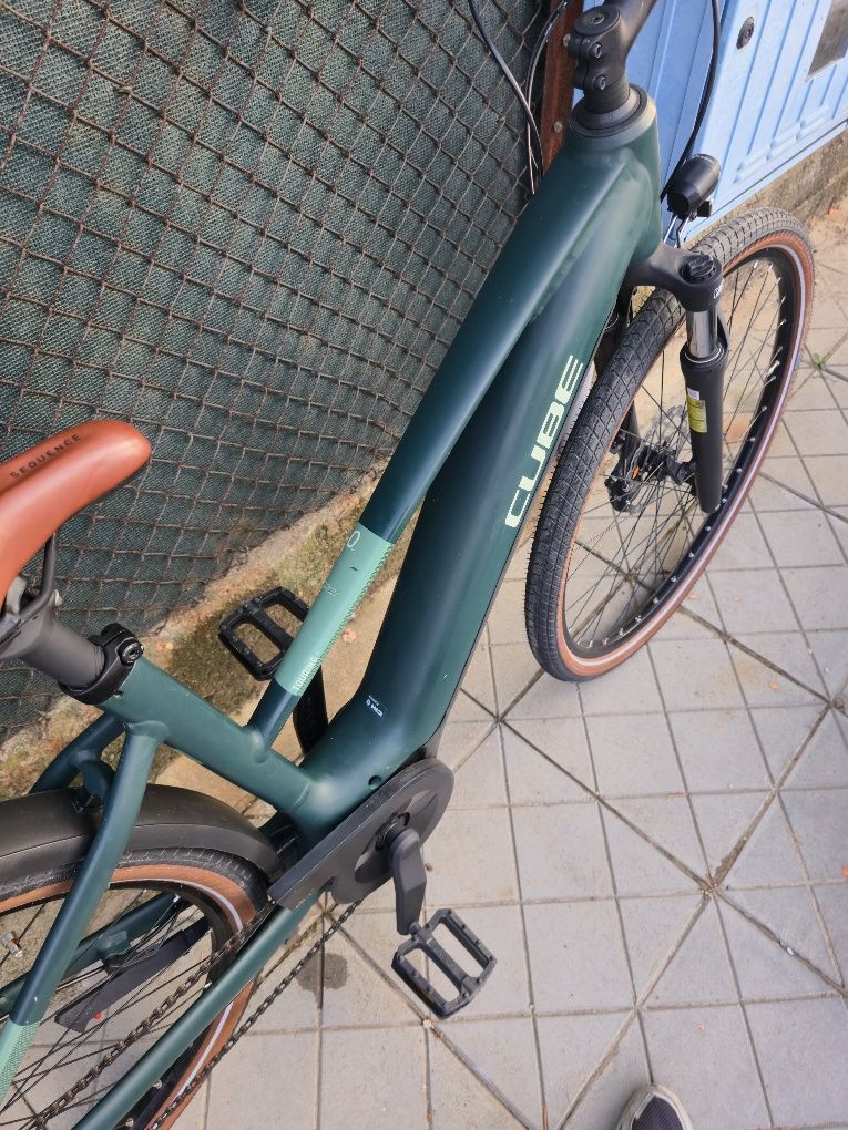 Cube Touring Hybrid 500 Електрически Немски велосипед Bosch двигател