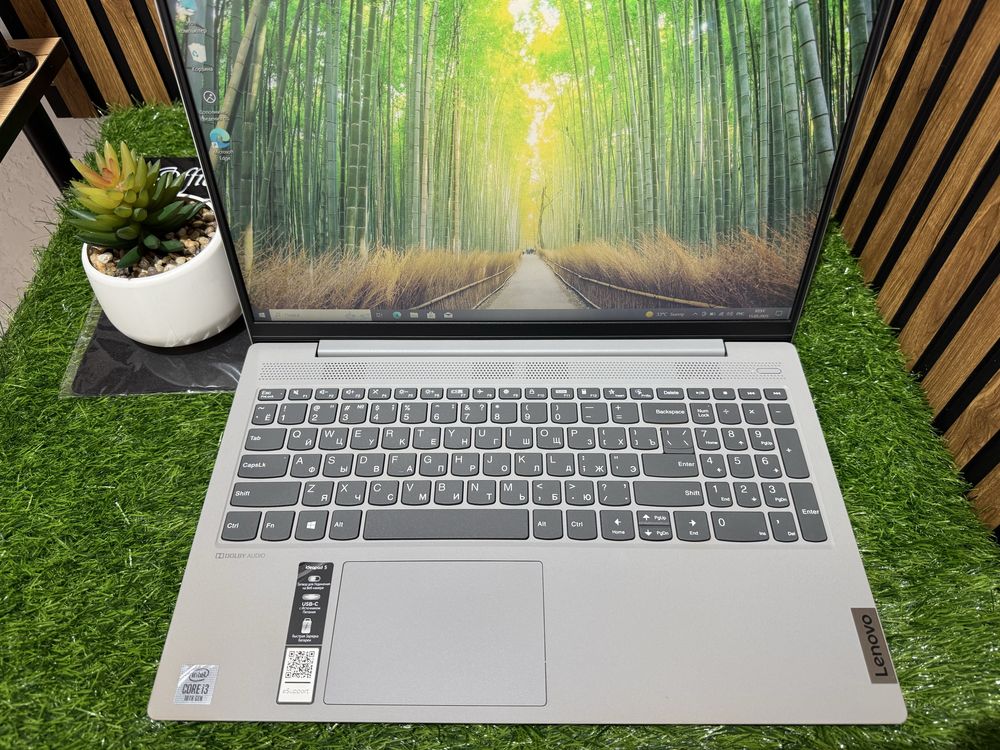 Ноутбук Lenovo IdeaPad5 Core i3-1005G1/4GB/SSD256GB/Intel UHD Graphics