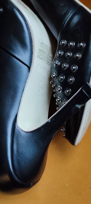 Оригинални  уникални дамски обувки с ток Diesel 37l