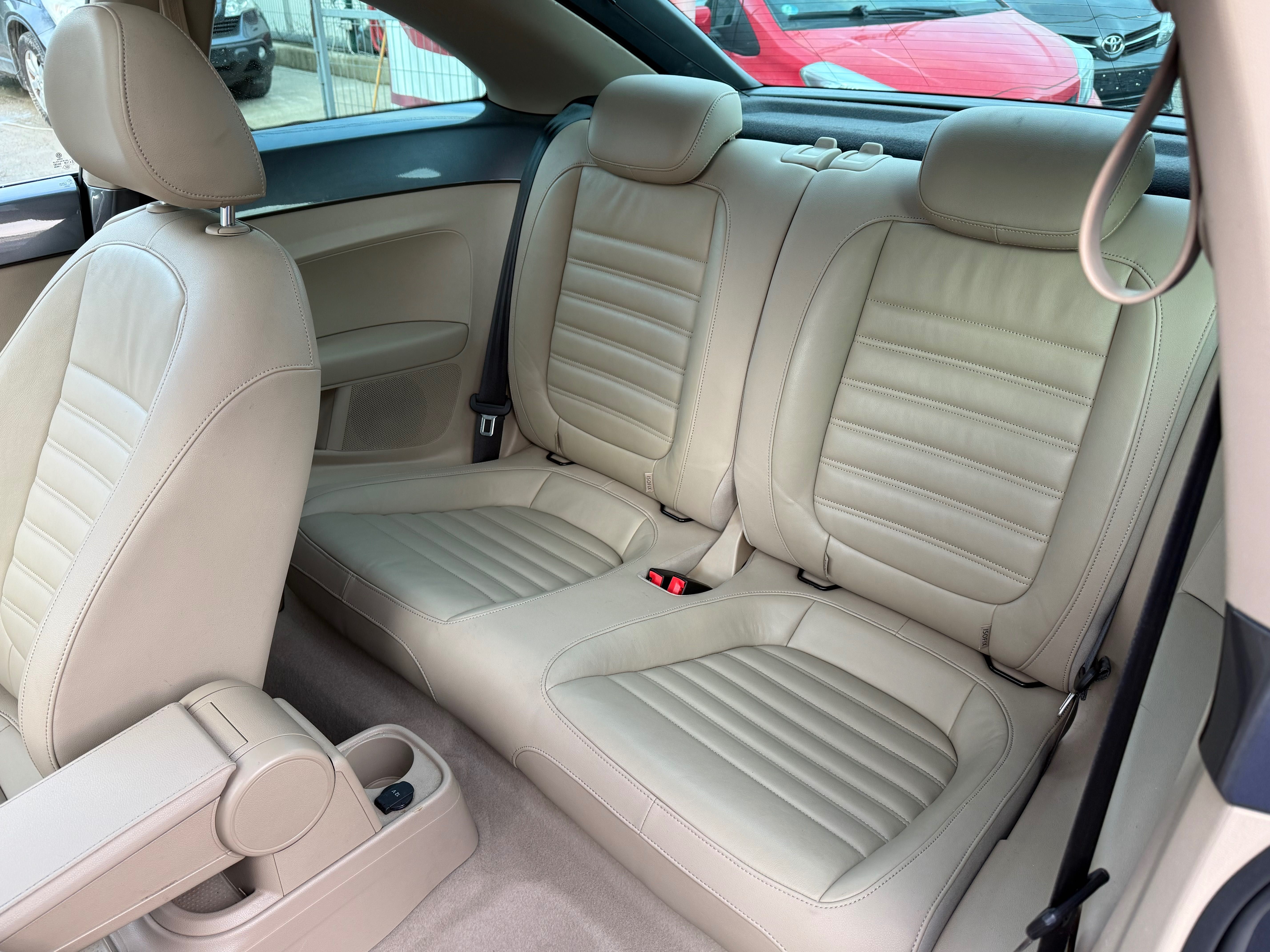 VW Beetle 2.0TDI Desing/DSG/Автопилот/Кожа/Подгрев/LED/Xenon