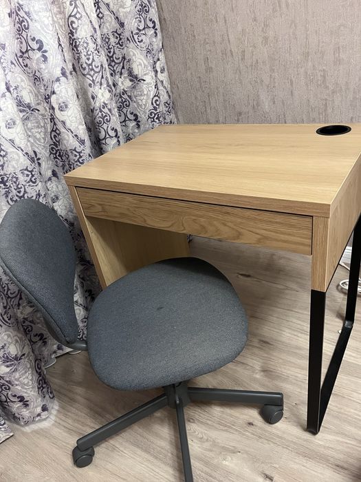 Birou plus scaun ergonomic ikea