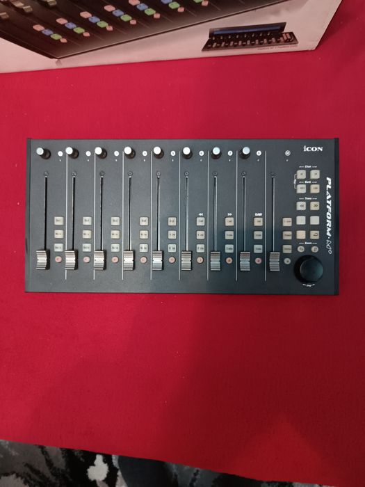Mixer Daw Controller   Icon Platform M+