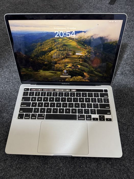 MacBook Pro 2,3 GHz Core i7 16 GB 3733MHz 13.3 дюмовый macOS 14.4.1