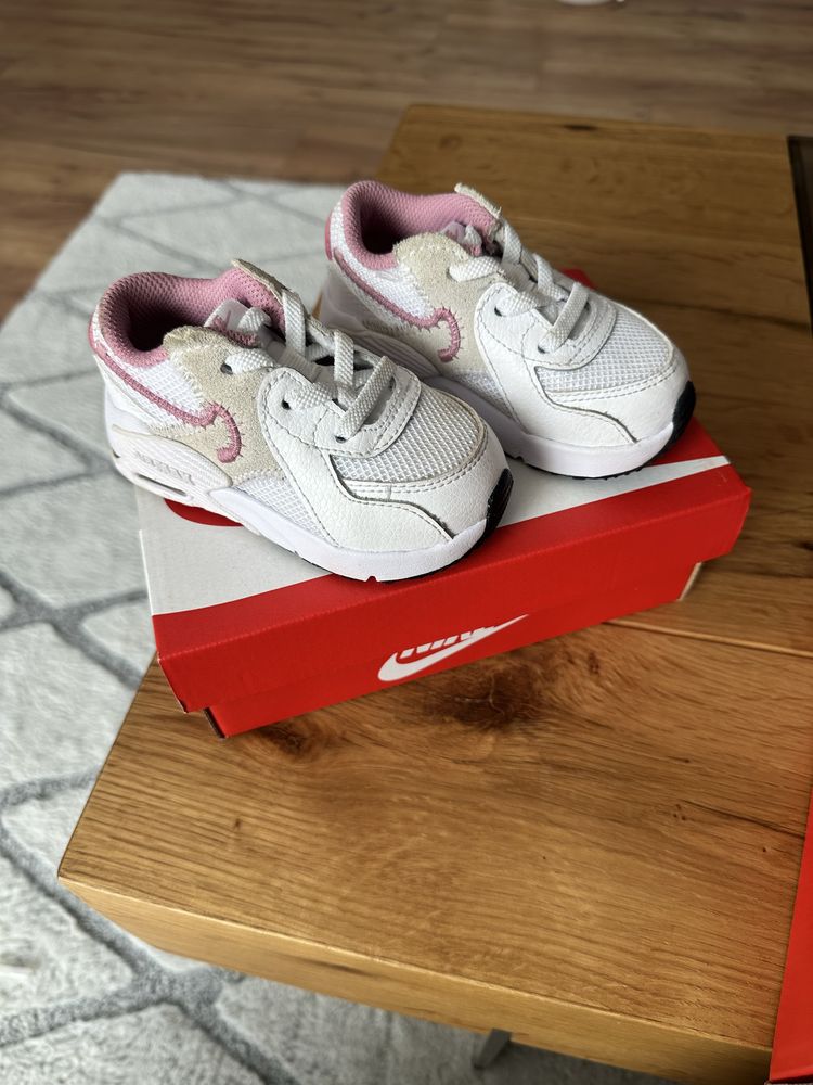 Детски маратонки Nike AirMax