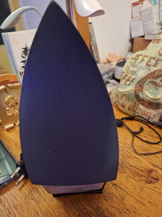 Fier de călcat cu termostat vitange