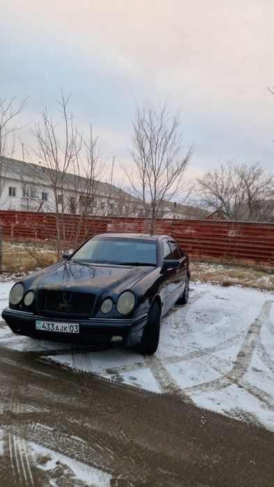 Mercedes Benz W210 2.3