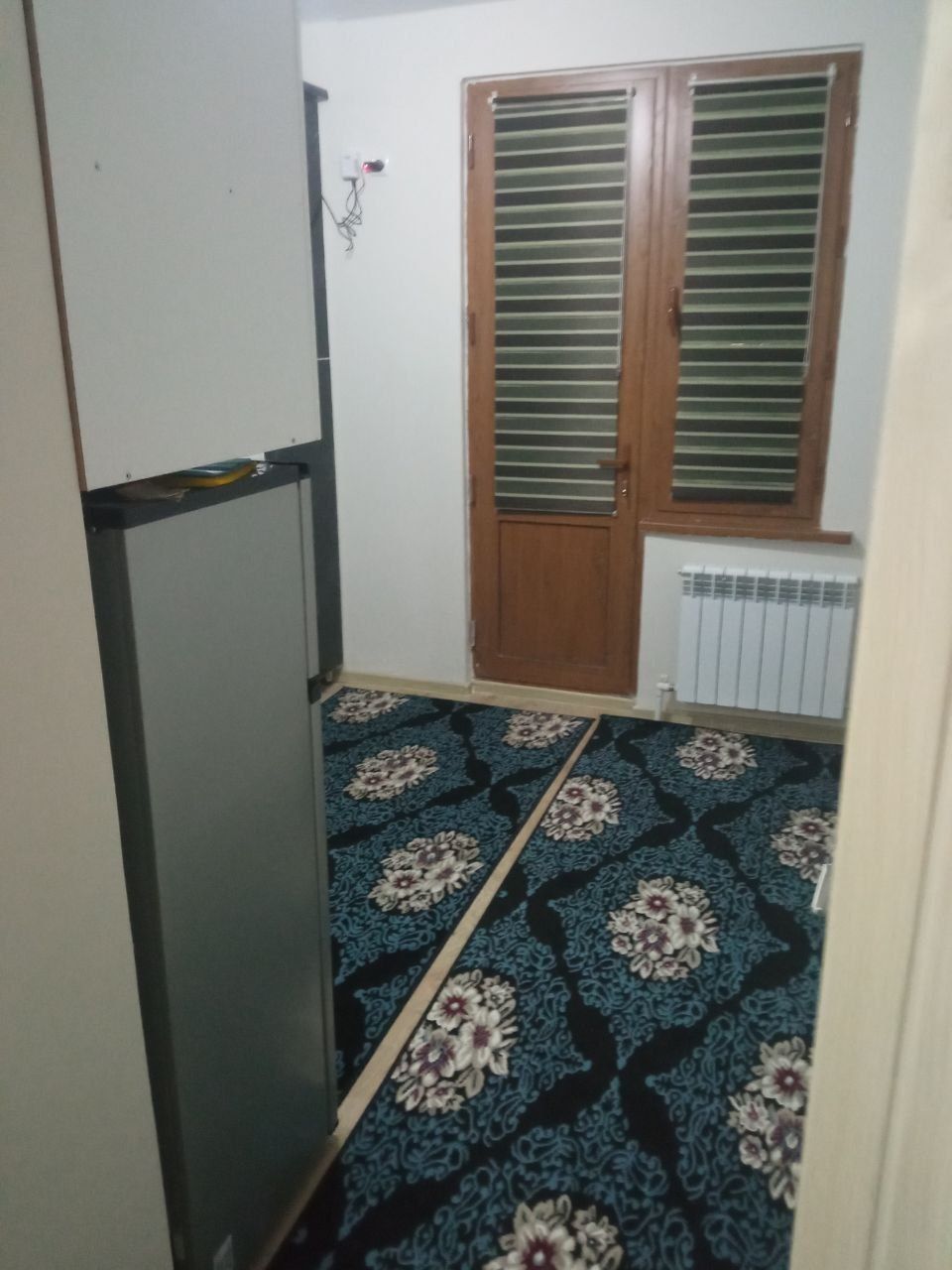 O'g'il bolalarga kvartira 3 kishiga
