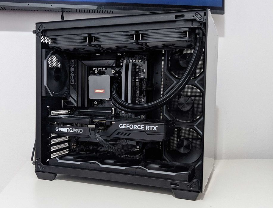 PC Ryzen 7 9800X3D RTX 5070TI 32GB DDR5 2TB NVMe