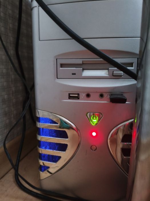 ПК + монитор + сабвуфер + мышь + клавиатура