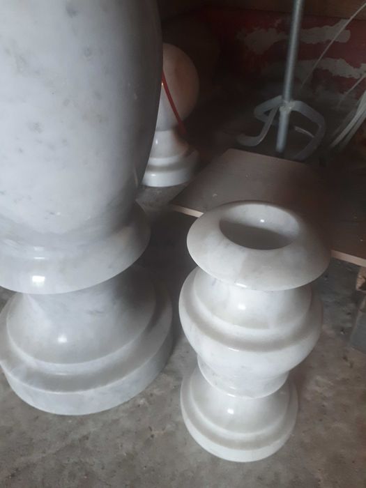 Ваза мраморная 50 см и 20 см