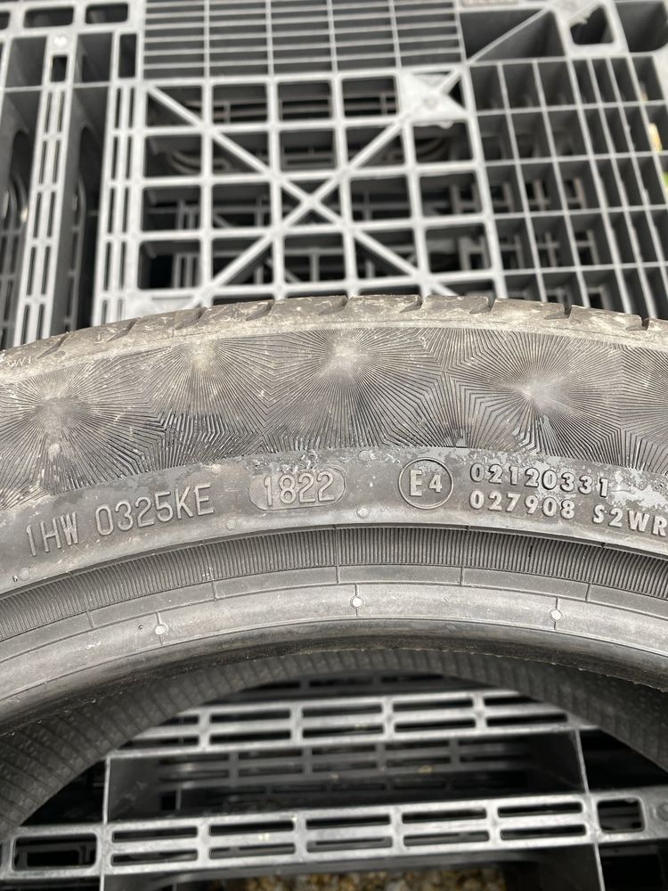 245/45/19 Континентал  Летни