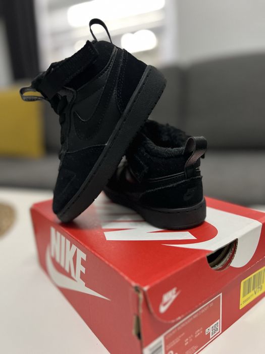 Детски зимни обувки NIKE Court Borough