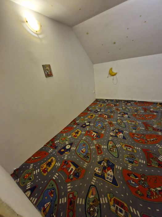 Vand mochetă 4x5 mp