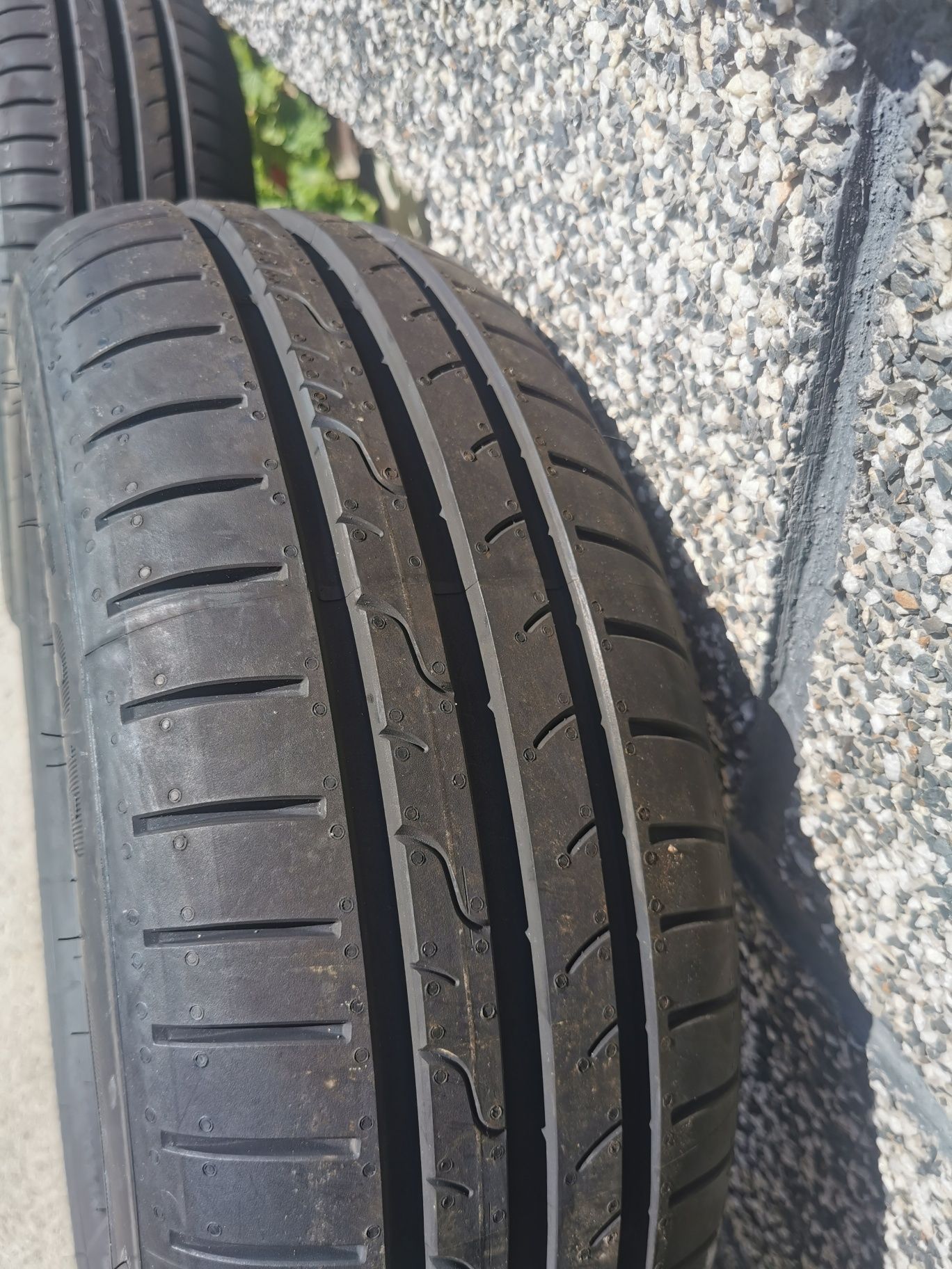 Лятни гуми Dunlop
