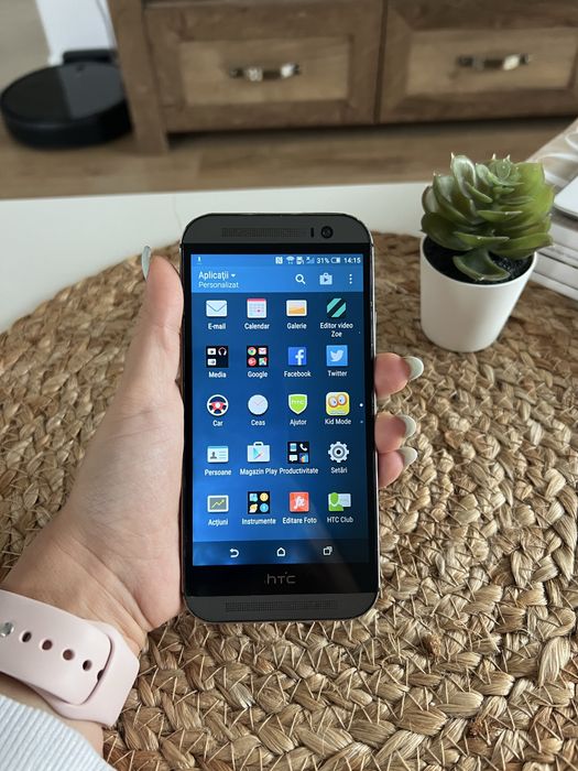 HTC One M8 – 16GB, funcțional, alumini
