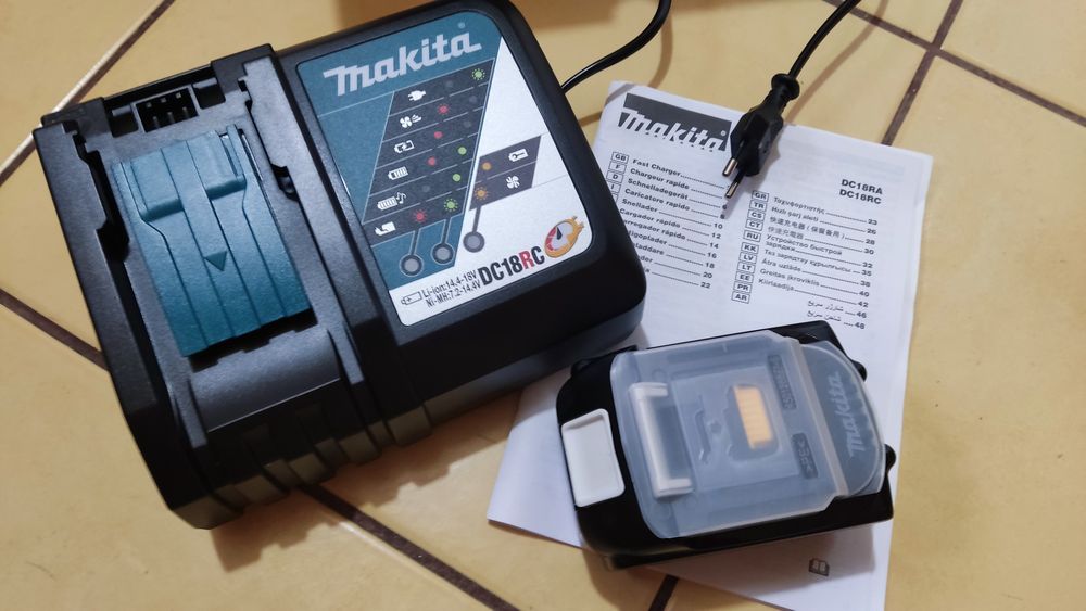 Încărcător + acumulator Makita baterie