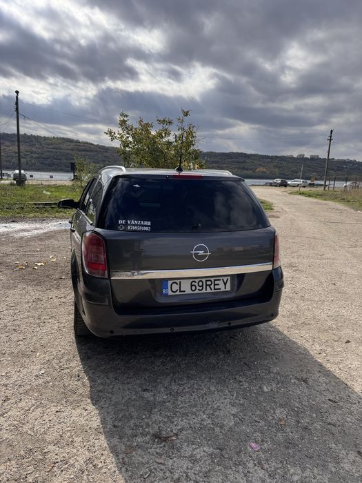 Vând Opel Astra H