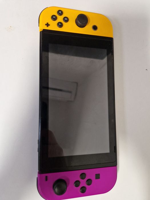 Vand Consola Nitendo Switch