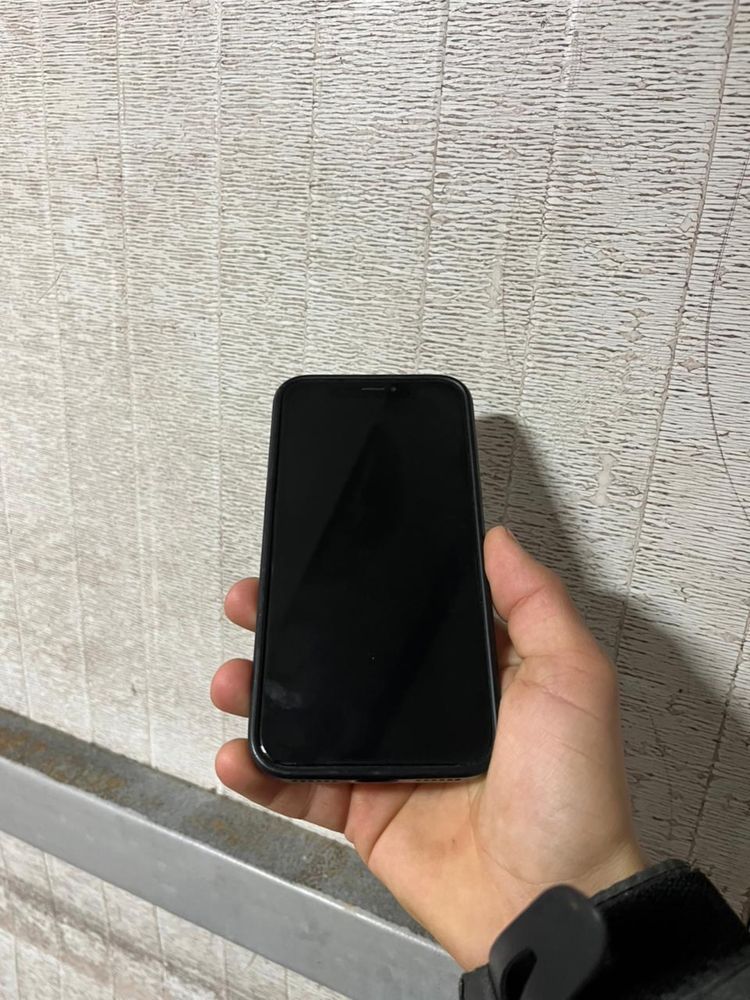 Айфон XS в белом цвете