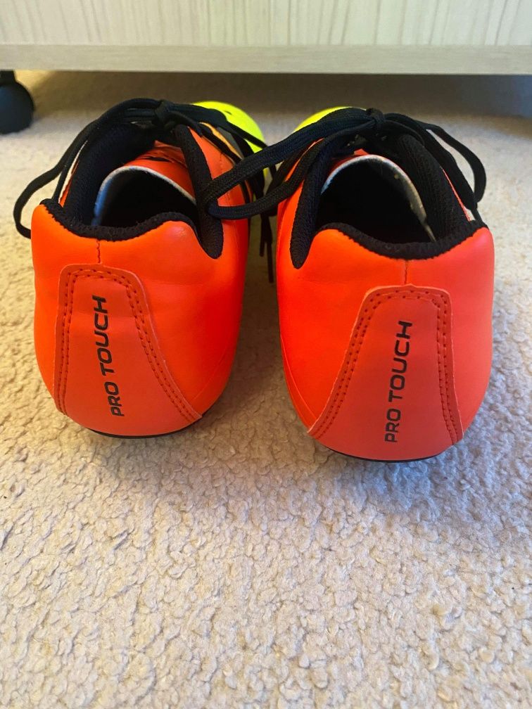 Pantofi adidasi sport/fotbal/sintetic