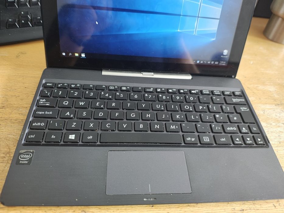 Asus transfomer t100.