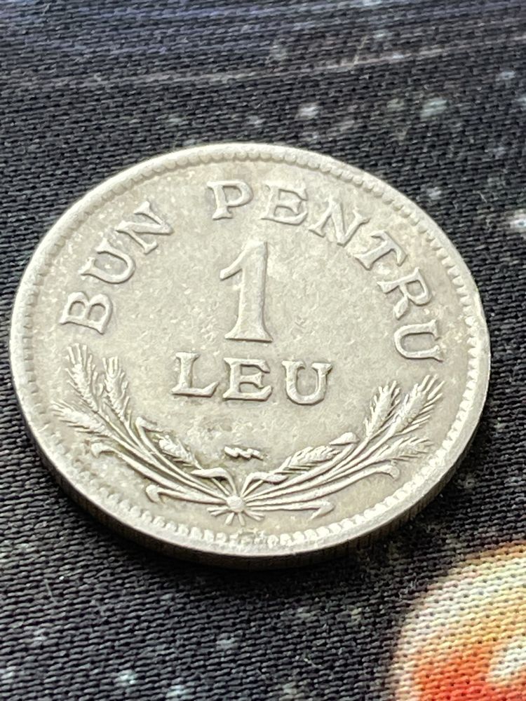 Monede de 1 leu si una de 50 lei