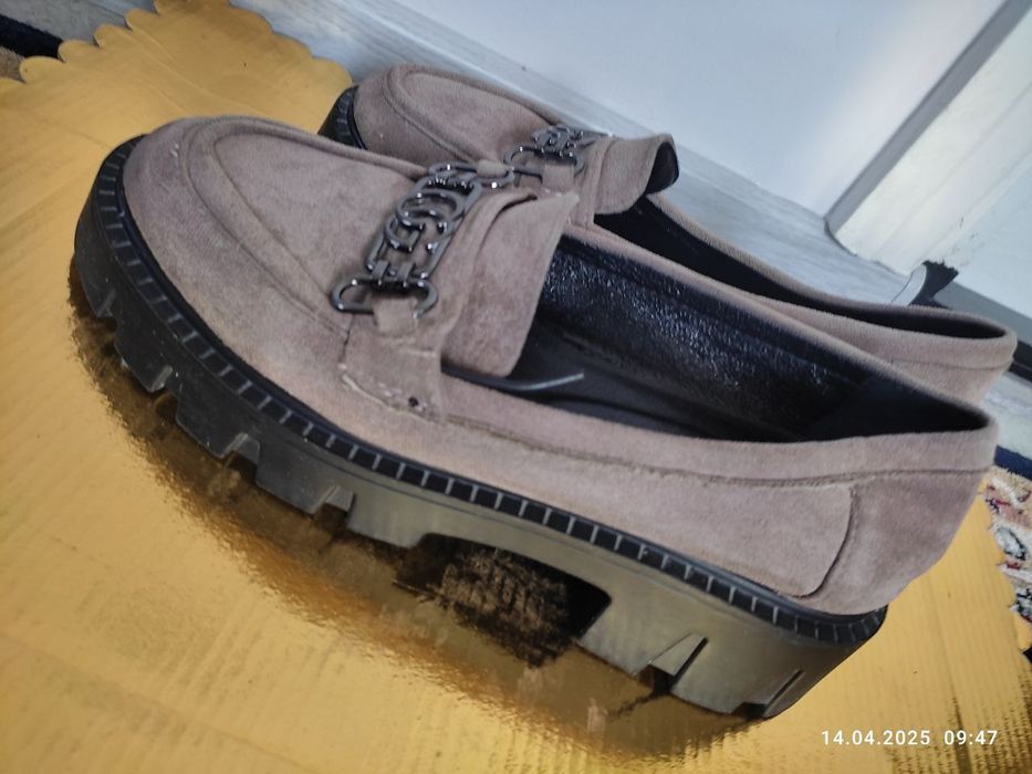 Женская обувь стильная