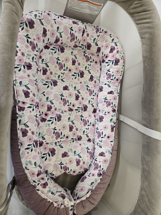 Baby nest mov cu floricele
