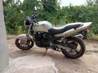 Vand Kawasaki ZR 750