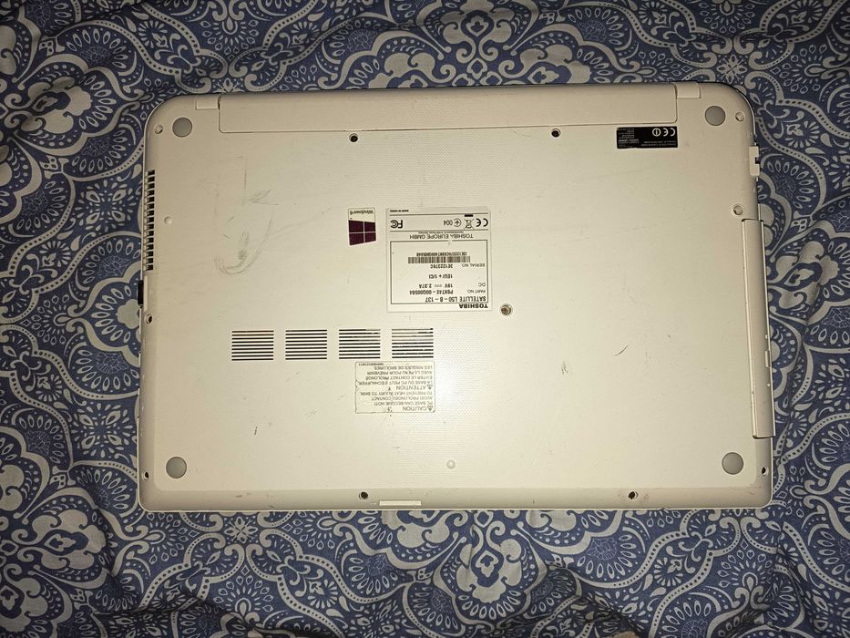 Placa baza laptop Toshiba L50-B, Core i5 4200u + carcasa completa